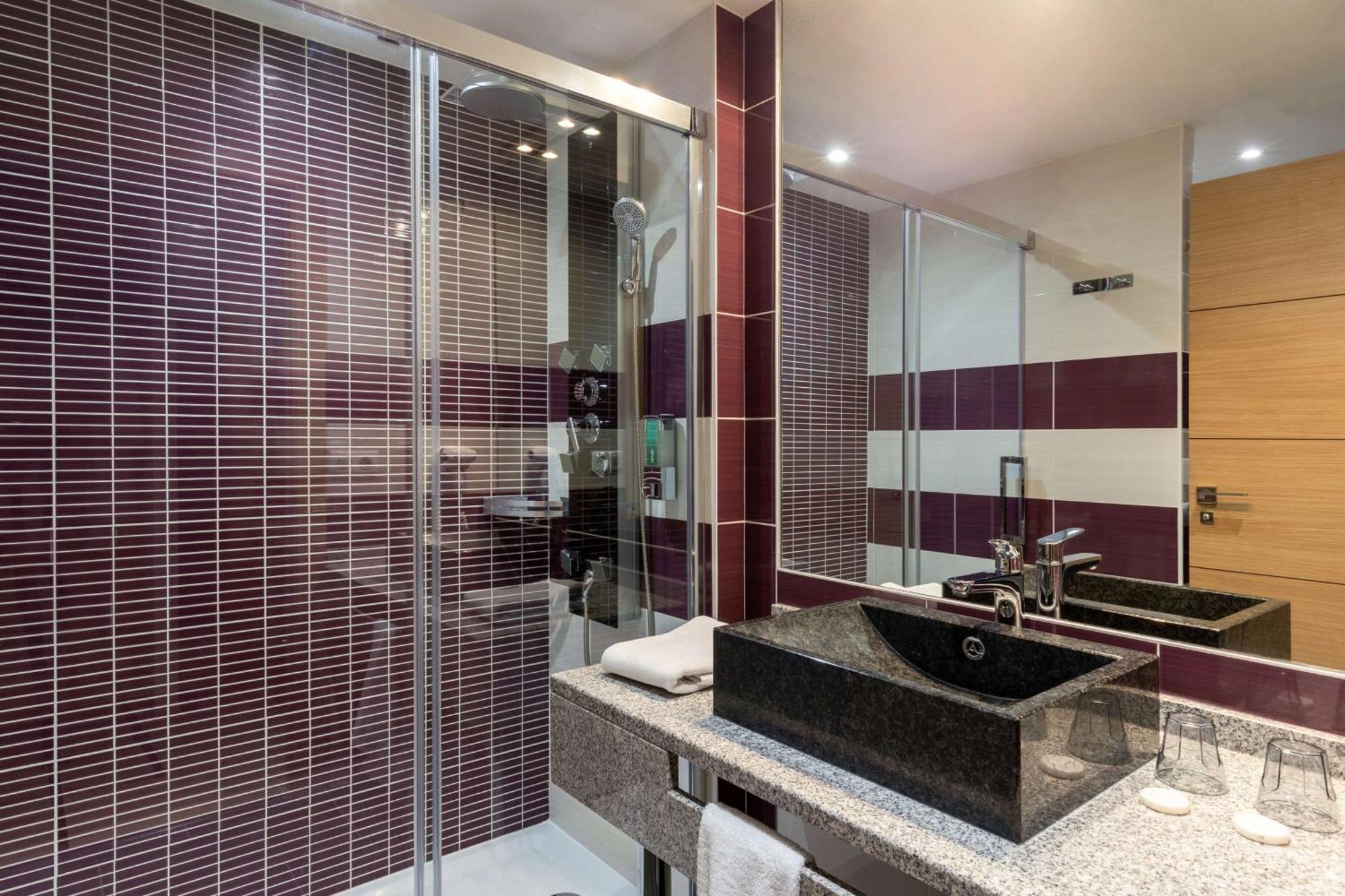 Hotel Western Hotel&spa Pau Aeroport Ex Vamcel Lescar